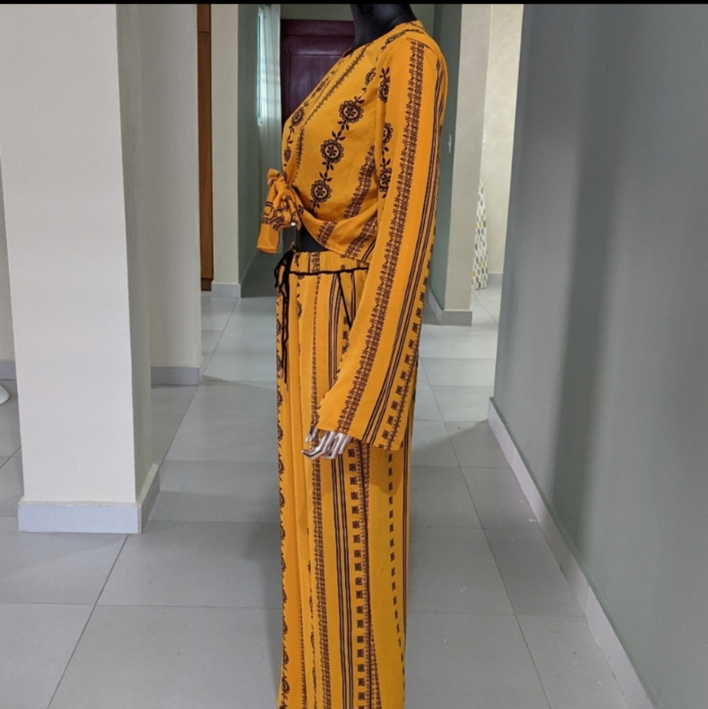 HOUSE OF HARLOW 1960 X REVOLVE 2 SET Joni Pants & Jane Blouse Inca Tribal Print - Picture 7 of 15